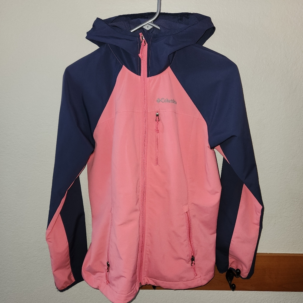 Columbia womens softshell jacket M
